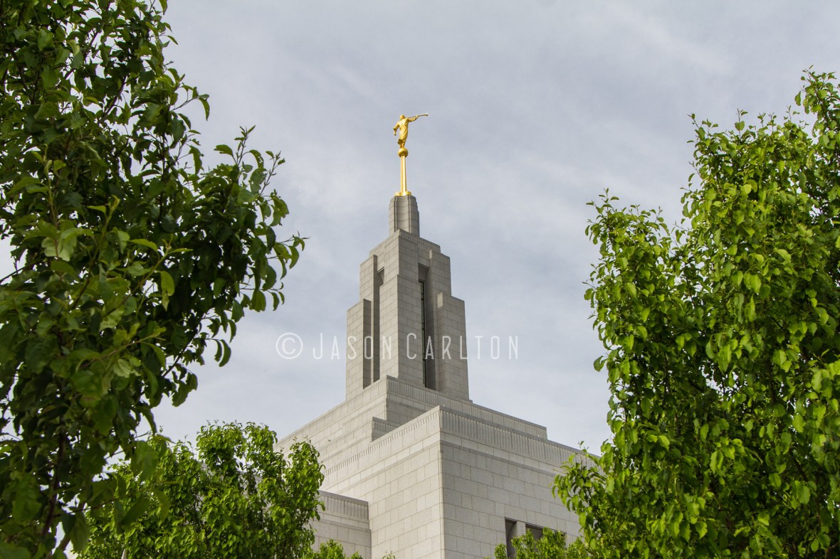 Photo of Draper Utah Temple Angel Moroni
