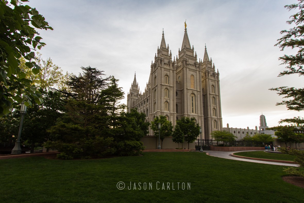 Photo of the Salt Lake Temple on Temple Square near sunset