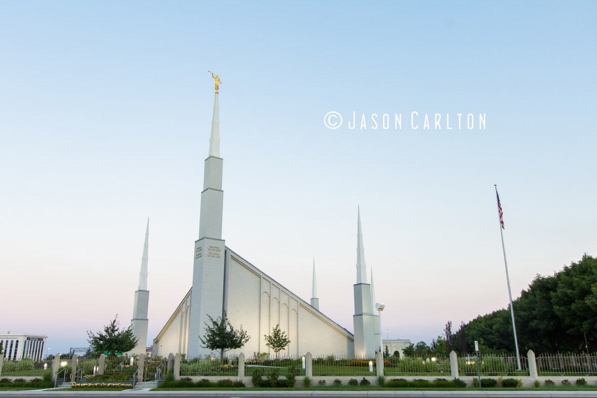 Photo at dawn of the Boise Idaho Temple