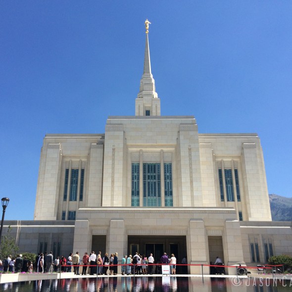 Photo of the Ogden Utah Temple Open House Entrance