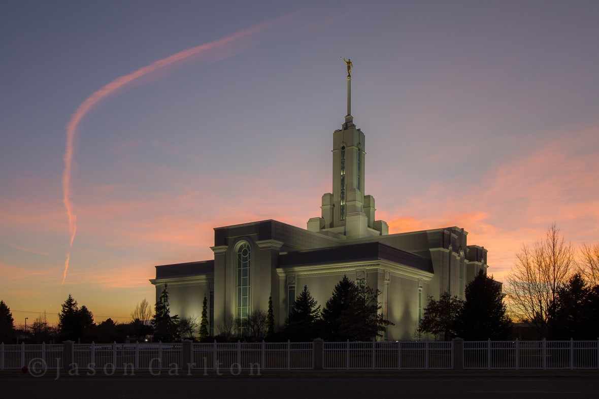 dusk Mount Timpanogos Utah Temple American Fork